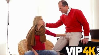 Fick hilfreich Nachbar Mädchen blond
