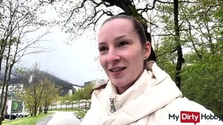 Heiß teen amateur öffentlich blowjob für stranger