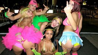 Party all auf der ewigen Party - sexy Spaß für heiße Teenager-Mädchen