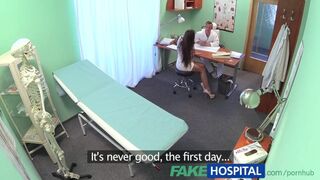 Junge Arzt ficken sexy neue Krankenschwester im Krankenhaus