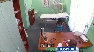 Fake Krankenhaus: Patienten fragt nach größeren Brüsten, aber Sie bekommen einen Arzt statt