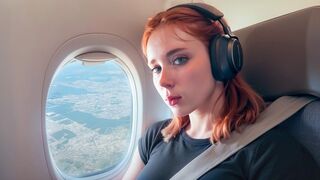 Haben Sie jemals von diesem roten Bomber im nächsten Flugsitz geträumt?