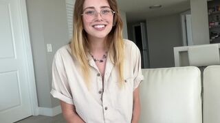 Mein Freund Tomboy beweist, dass sie nicht lesbisch ist - Lucy Foxx's heiße heimische Fantasie mit Scotch stark