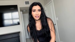 Bezeugen Sie Ihre Fähigkeiten mit Ihrer heißen gotischen Schwester - Delilah Daggers Familie Fantasie