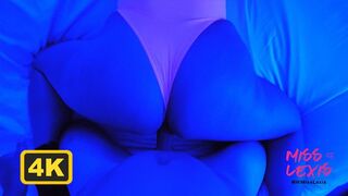 Hot Latin Frau genießen wilden Sex mit großen Titten und runden Vieren