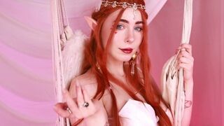 Heilige Valentinstag Verführung: Ihre kleine Cupia wird von Mollyredwolf gefickt