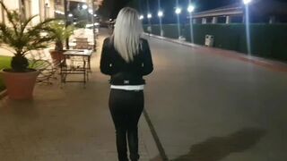 Risky public area fick für Geld und beste blowjob in meinem Leben