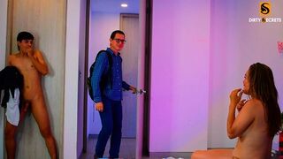 Lil Timmy fängt Hannah Miller betrügt und fickt ihn, ihm eine heiße Lektion zu geben