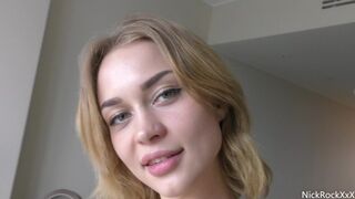 Loren Strawberry hat eine strate teen pussy anal im hotel