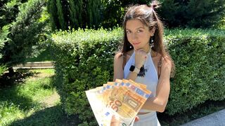 Wie viel bekommt ein russisches Teenager Mädchen in Gruppensex?