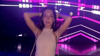 Club in wc ficken ein student Mädchen in jedem Loch
