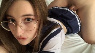 Nachdem meine Schwester Mostoha zurückgekehrt ist, filmt sie mich, sie zu ficken