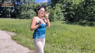 Meine Freundin heiße Mutter verführte mich für einen harten, langen Fick