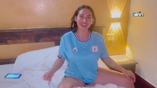 Hot Girl liebt Fußball und harte Fick