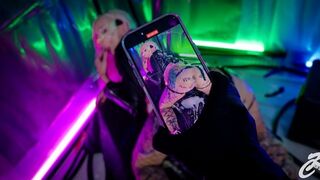 Endless spritzing - Darm und Bukkake Auswahl im Cyberpunk, Hexer und Hentai-Stil