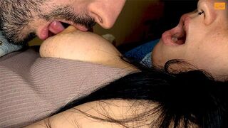 Hart schütteln Orgasmus Nippel Spiele