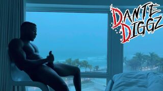 Sie masturbiert während des Hurrikans im Hotelzimmer der South Coast