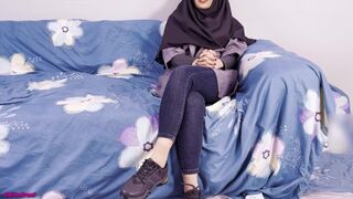 Arabische Sekretärin hart anal fick im büro