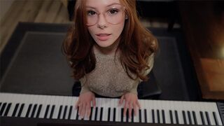 Musikklasse mit heißem Sex mit dem Lehrer