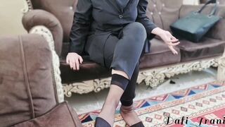 Hot lady kommt nach Hause von der Arbeit und will anal sex mit sie stepon