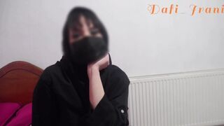Heiße Sekretärin dreht seinen Chef an, und es endet in wilden Fick
