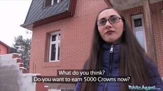 Public Agent - smarter Tinicsaj mit Brille