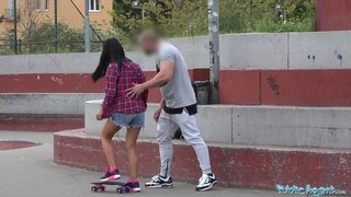 Public Agent - Apolonia Lapiedra und ihr Freund