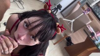 Weihnachten mit perfektem Mund und Sex-Maschine in Pussy. Amberzinha
