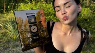 Vlog 12: Ich öffne ein Geschenk von der Porno-Hub (100k Arsch)