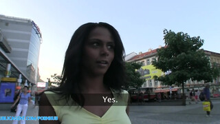 PublicAgent - Isabella Chrystin abgeholt und gefickt