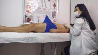 Sick wird wirklich begeistert von der sexy Krankenschwester