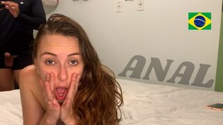 Ariel zeigt ihr Gesicht Amateur anal im fick