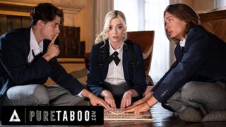 Teenage Blonde Double Intrusion und Genießen in Pure Taboo's Wildest Family Video