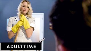 Adult Time präsentiert: Sexy Büromädchen verführt beschäftigt verheiratet Chef für geheime anal Abenteuer