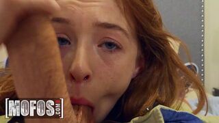 Unglaublich Suck in POV auf MOFOS Best Video mit wenig Brustrot