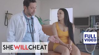 She Will Cheat: Gabi Paltrova's Hot Doc weiß, dass sie keine Drogen braucht, sie will harten Sex