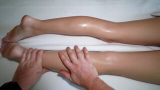 Brooke Tilli erregt bei einer Massage
