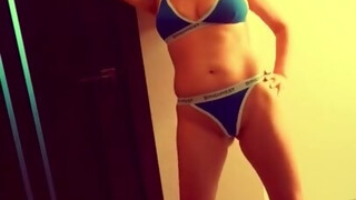 Oksana Katysheva erwartet eine Reifenpanne