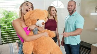 Eine feurige Schlacht von Brüdern und Schwestern für den riesigen Schwanz von Stiefbruder