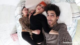 Wild Haus dreier Amateur ficken Rasierpussy ohne Tabus